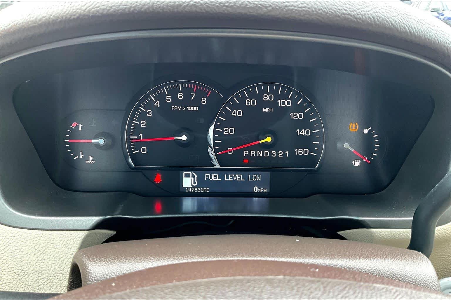 Used 2010 White Diamond Tricoat Cadillac w/1SC image 25