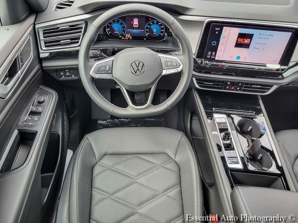 New 2026 Opal White Pearl Volkswagen 2.0T SE w/Technology image 8