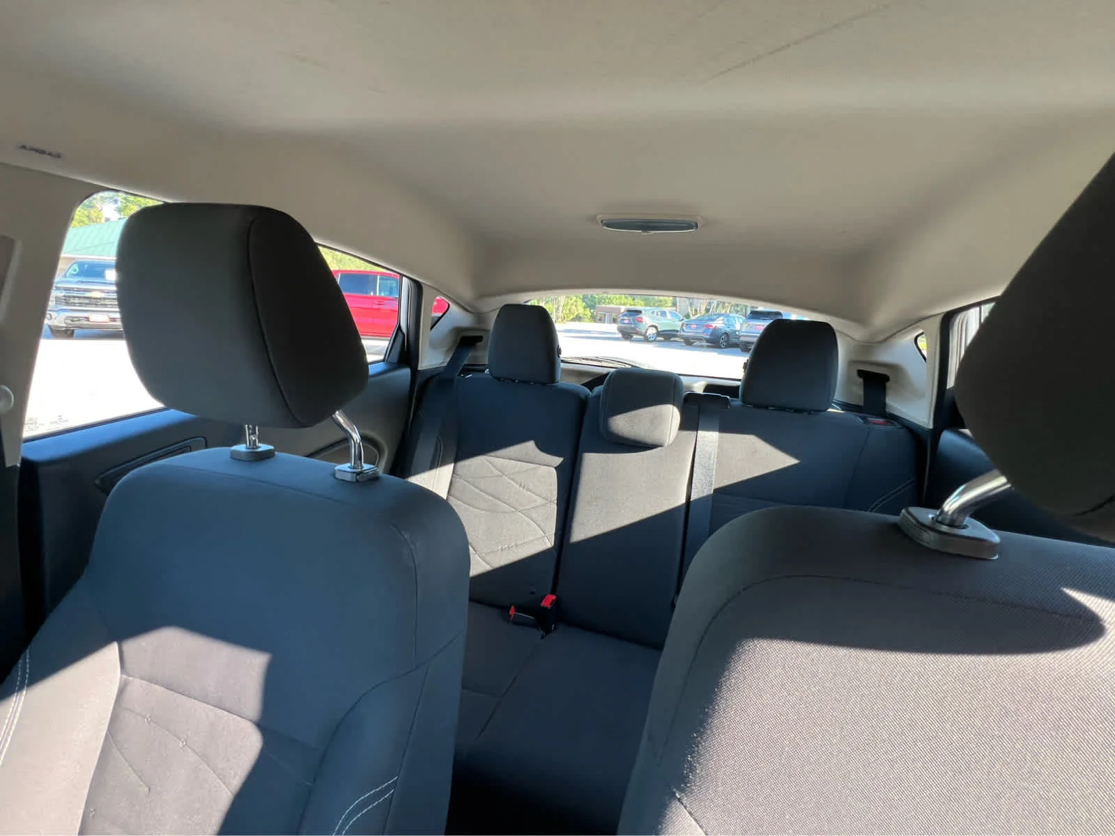 Used 2018 Silver Ford SE image 9