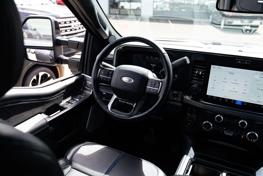 Used 2026 Gray Ford Platinum image 9