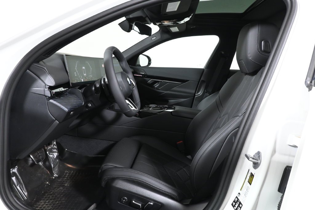2026 BMW 5 Series 530i - Photo 3