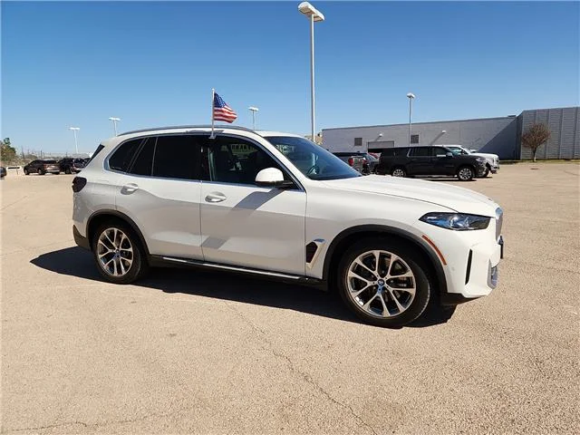 Used 2025 Alpine White BMW xDrive50e All-Wheel Drive Sports Activity Vehicle image 5