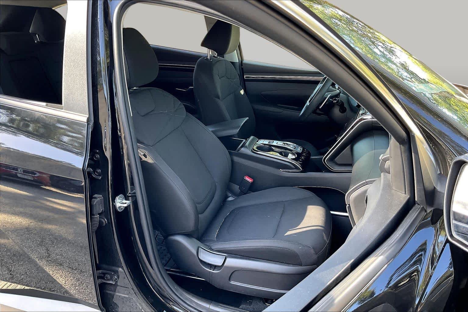 Used 2023 Phantom Black Hyundai Blue image 8
