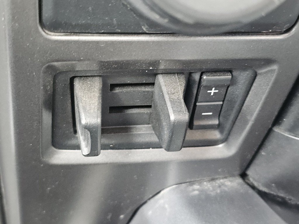 Certified Used 2018 Oxford White Ford XLT image 13