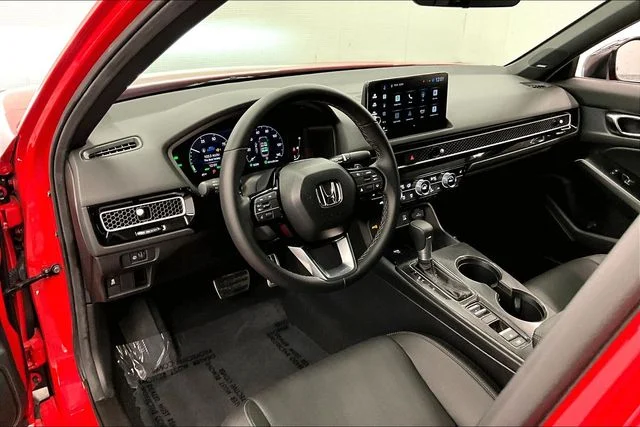 2025 Honda Civic Sport Touring - Photo 16