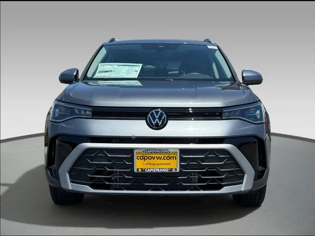 New 2026 Platinum Gray Metallic Volkswagen 1.5T SE image 2