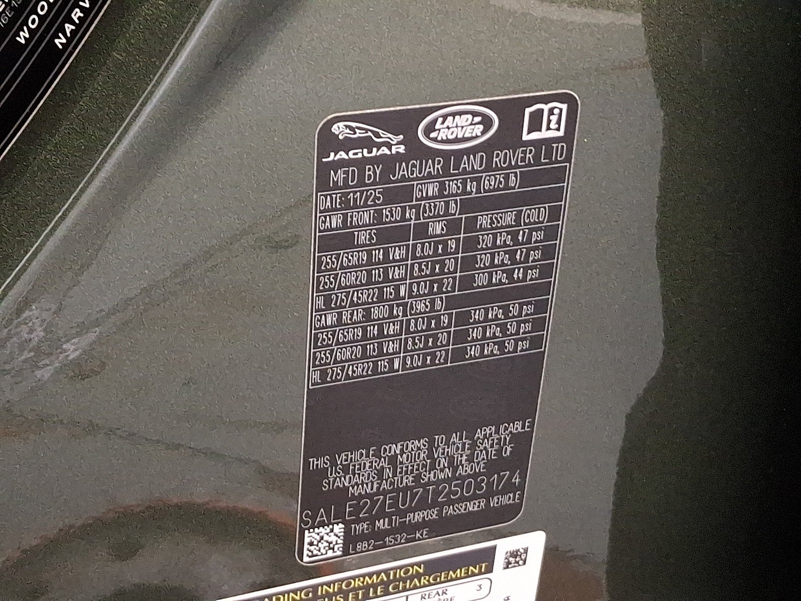 Certified Used 2026 Woolstone Green Metallic Land Rover X-Dynamic SE image 29