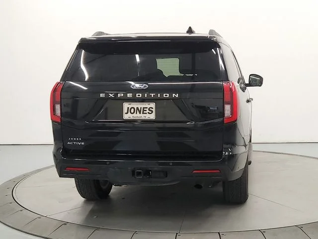 Used 2025 Black Ford Active image 7