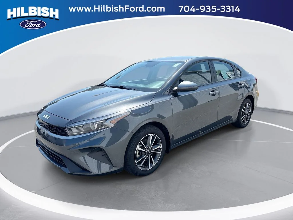 Used 2024 Gray Kia LXS image 1