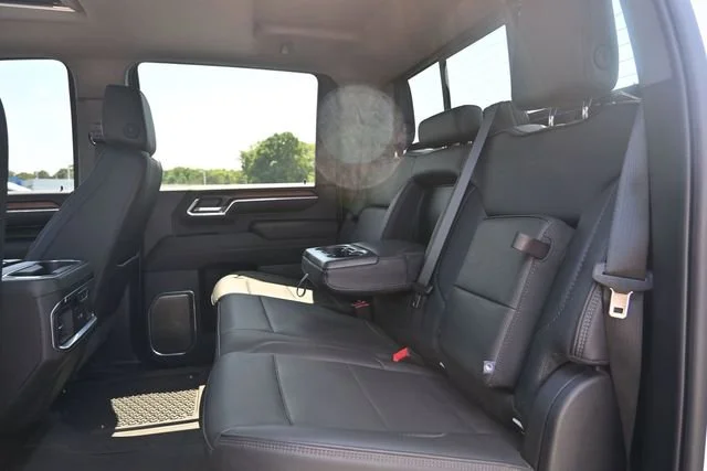 Used 2024 Summit White GMC Denali DRW image 19