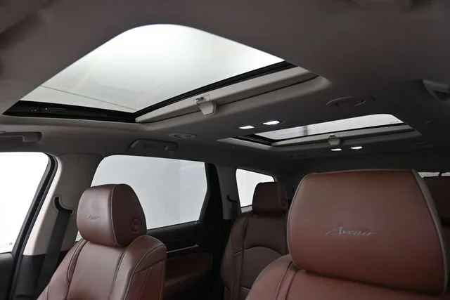 Used 2018 Includes Spectra Gray lower exterior accent color. Buick Avenir image 19