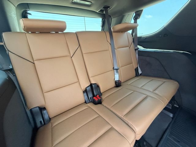 Used 2025 White Cadillac Premium Luxury image 17