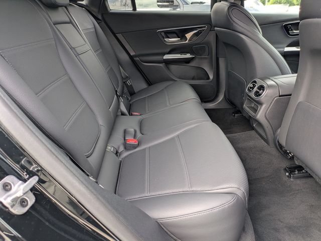 Used 2025 Black Mercedes-Benz GLC 300 image 26
