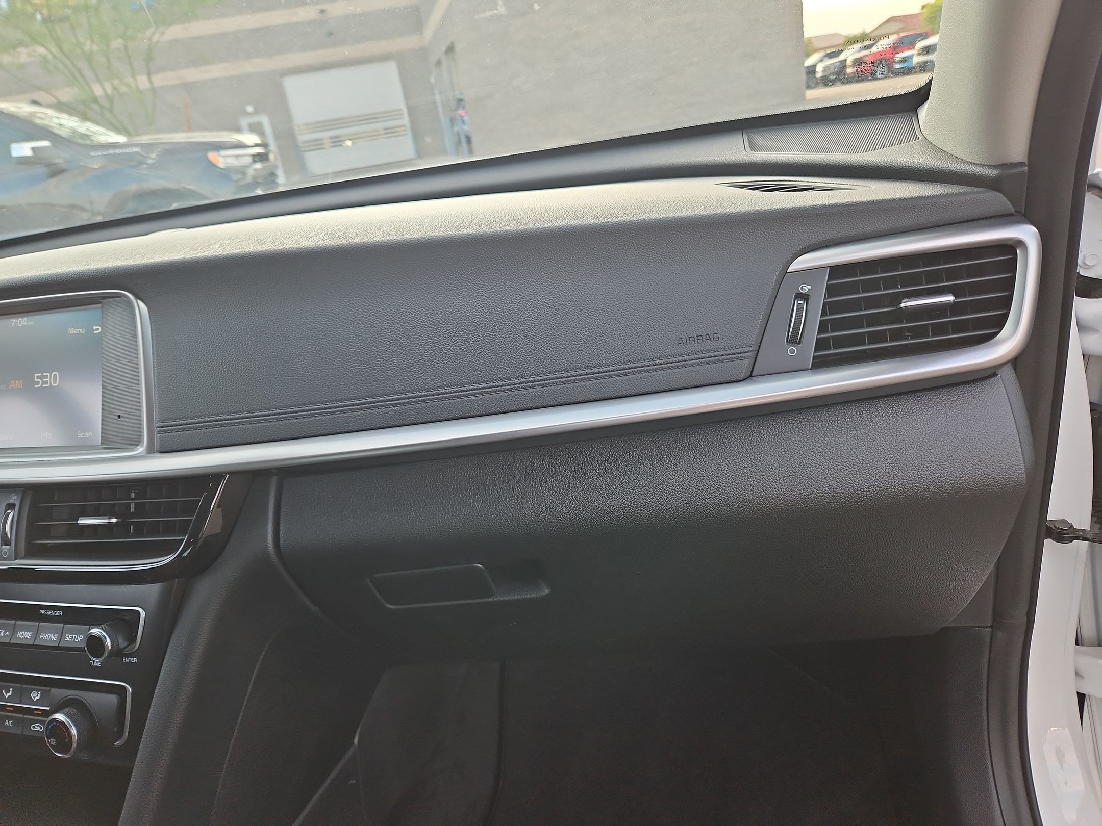 Certified Used 2020 White Kia LX image 29