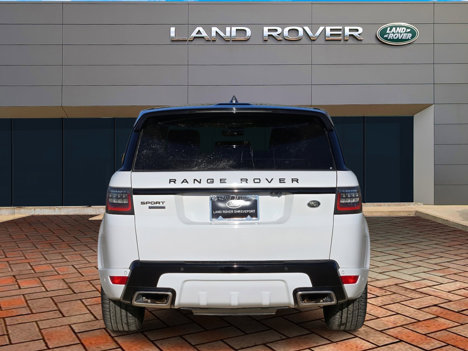 Used 2019 Fuji White Land Rover Dynamic image 5
