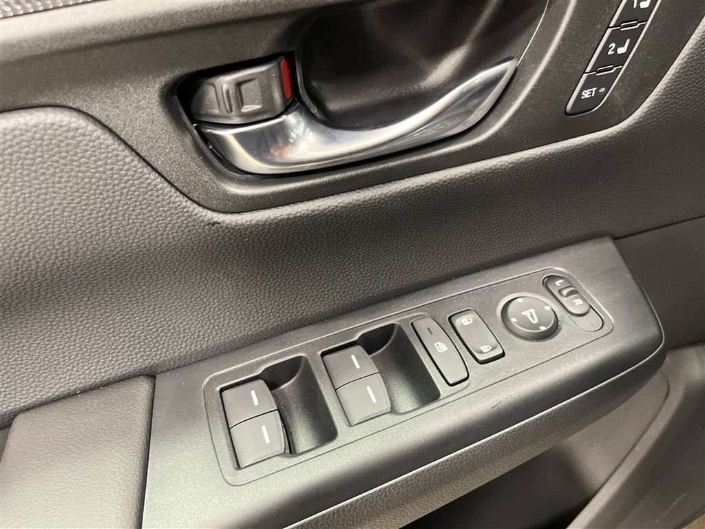 New 2026 Meteorite Gray Metallic Honda Sport-L image 15