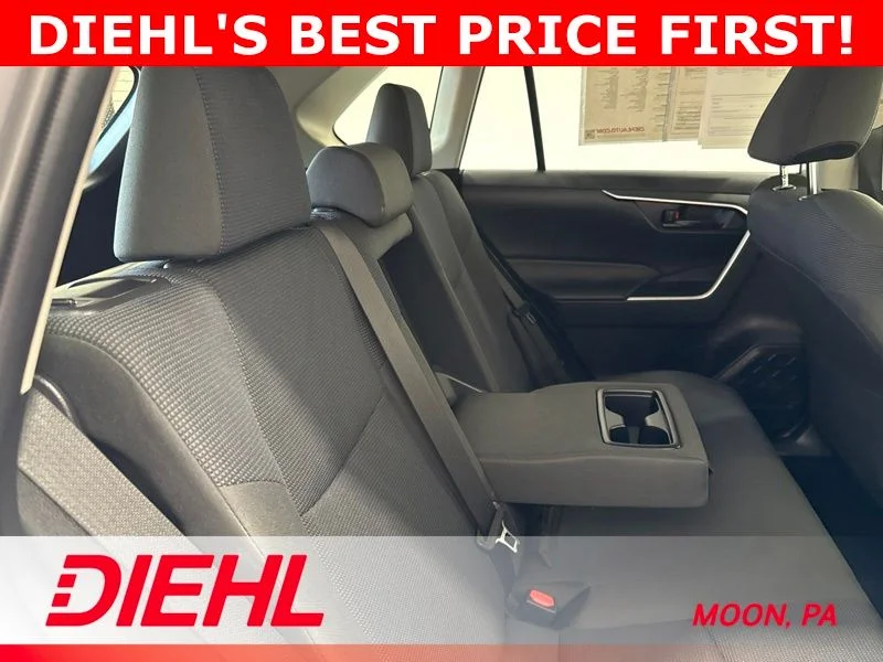 Used 2019 Silver Toyota LE image 11