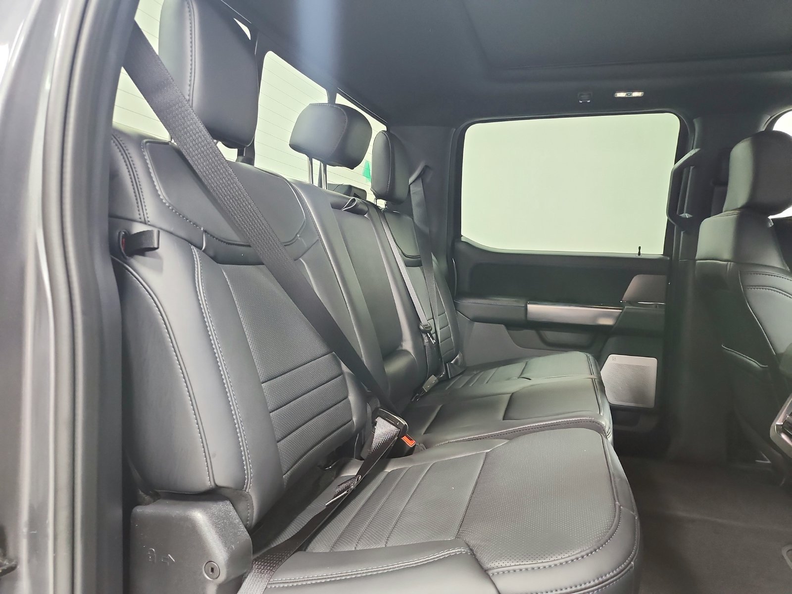 New 2027 Carbonized Gray Metallic Ford F-250® Platinum® image 44