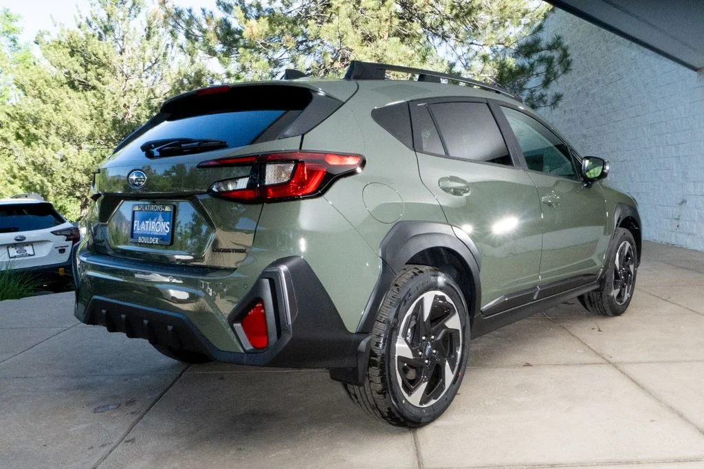 New 2026 ALPINE GREEN Subaru Limited image 6