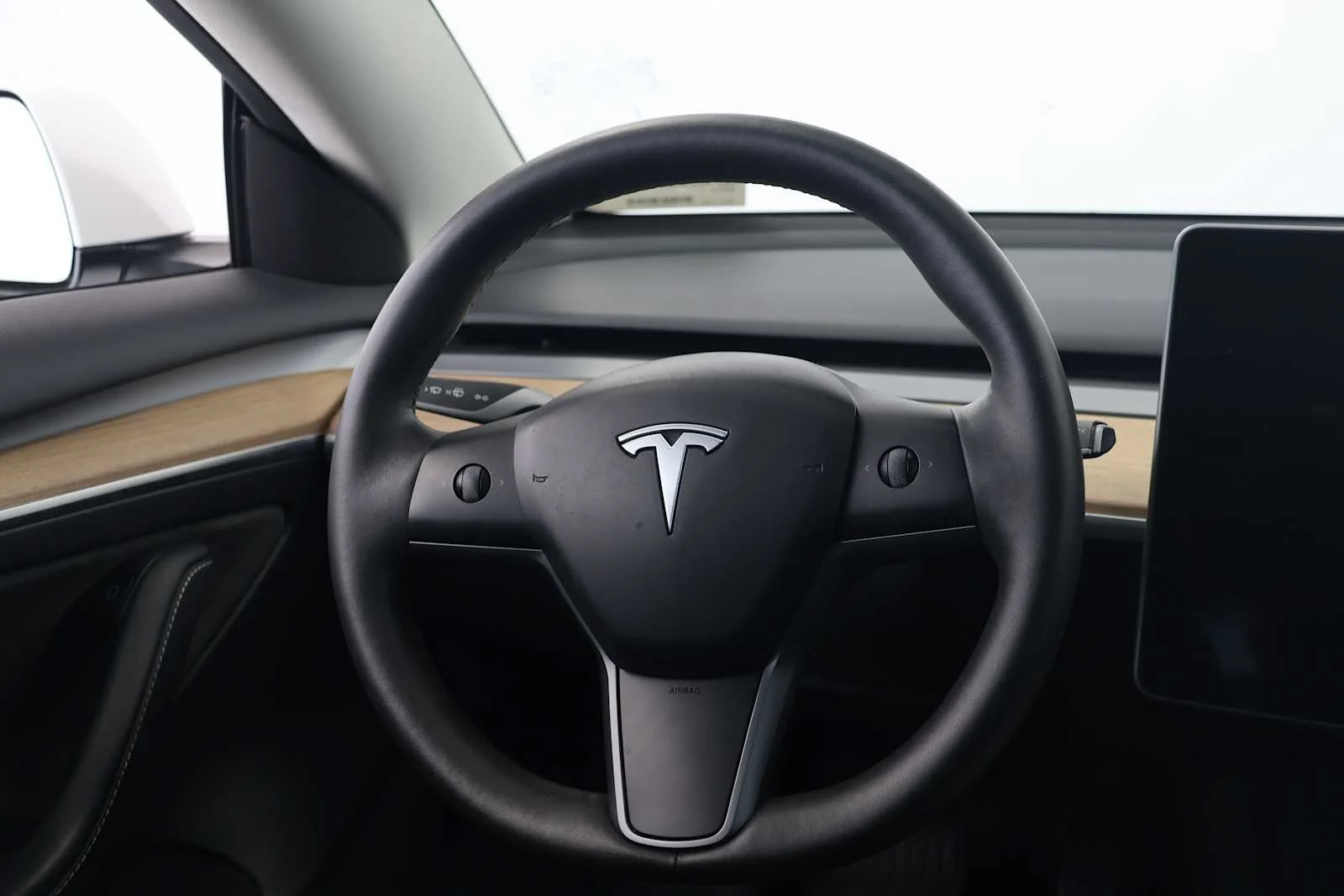 Used 2023 Pearl White Multi-Coat Tesla  image 22