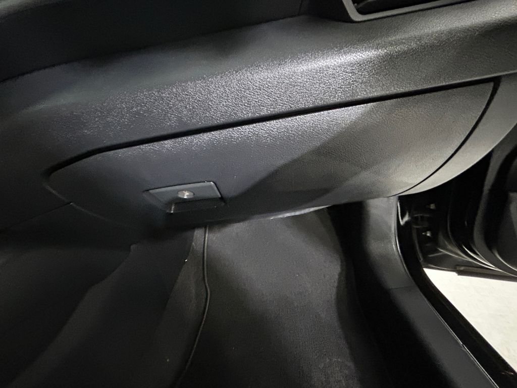 Used 2019 Black Nissan 2.5 SV image 24