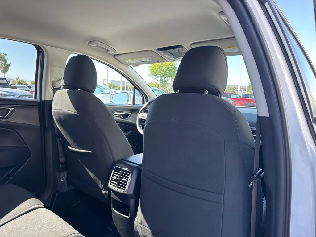 Used 2023 White Kia LX image 22