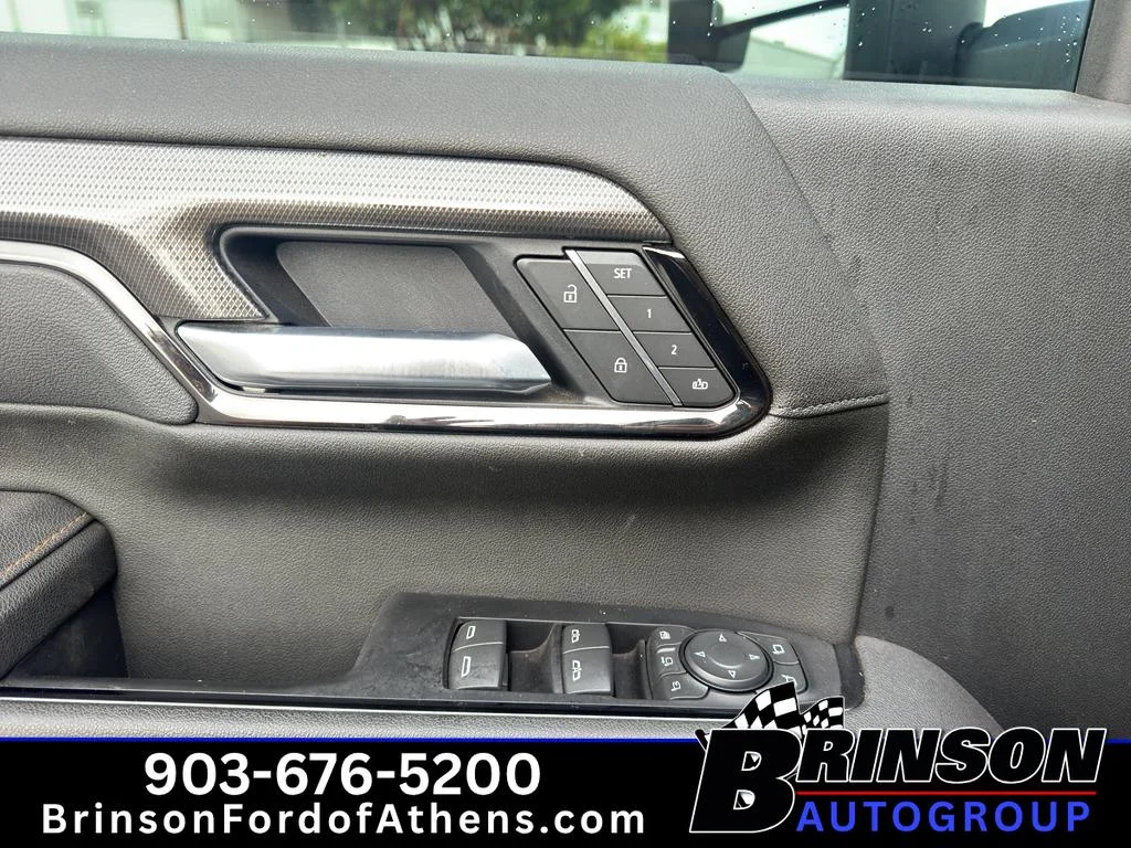Used 2025 Onyx Black GMC AT4 image 18