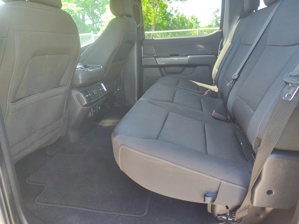 Used 2023 Iconic Silver Metallic Ford XLT image 12