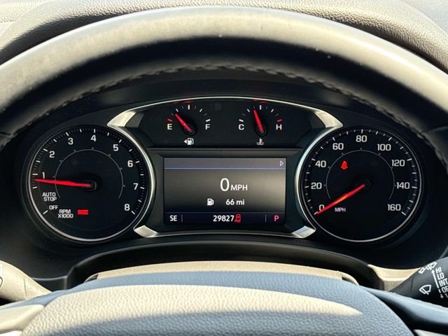 Used 2023 White GMC SLT image 23