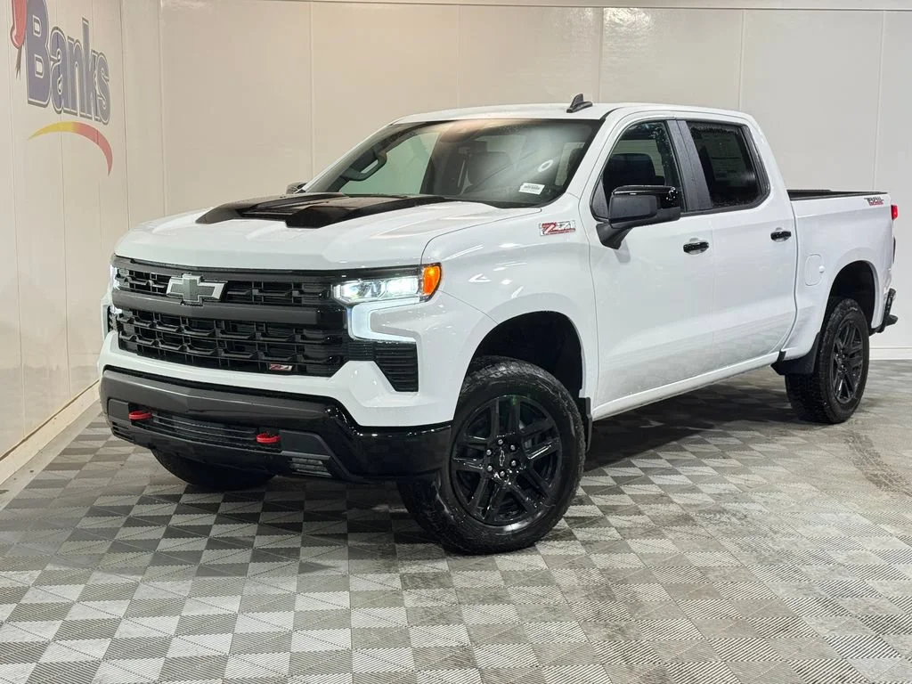 New 2026 Summit White Chevrolet LT Trail Boss image 2