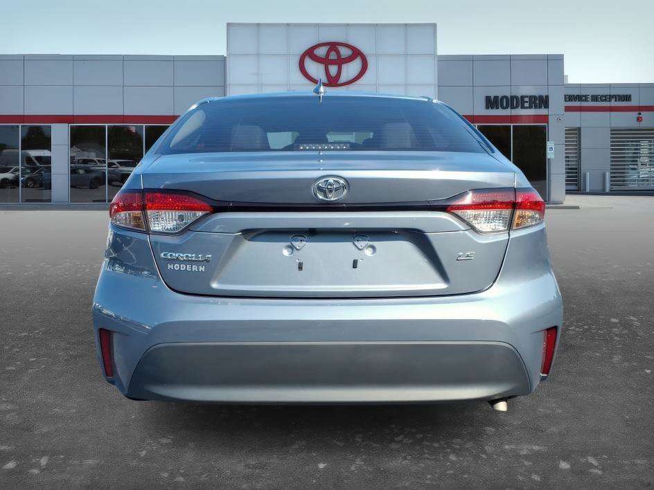 Used 2025 Celestite Toyota LE image 5