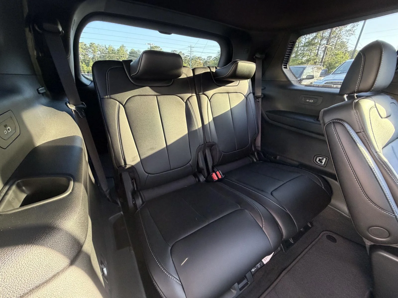 New 2026 Silver Zynith Exterior Paint Jeep Limited image 21