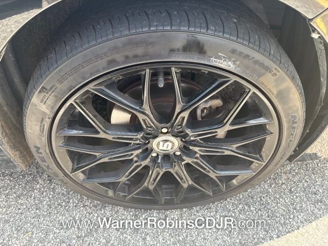 Used 2018 Black Toyota LE image 5
