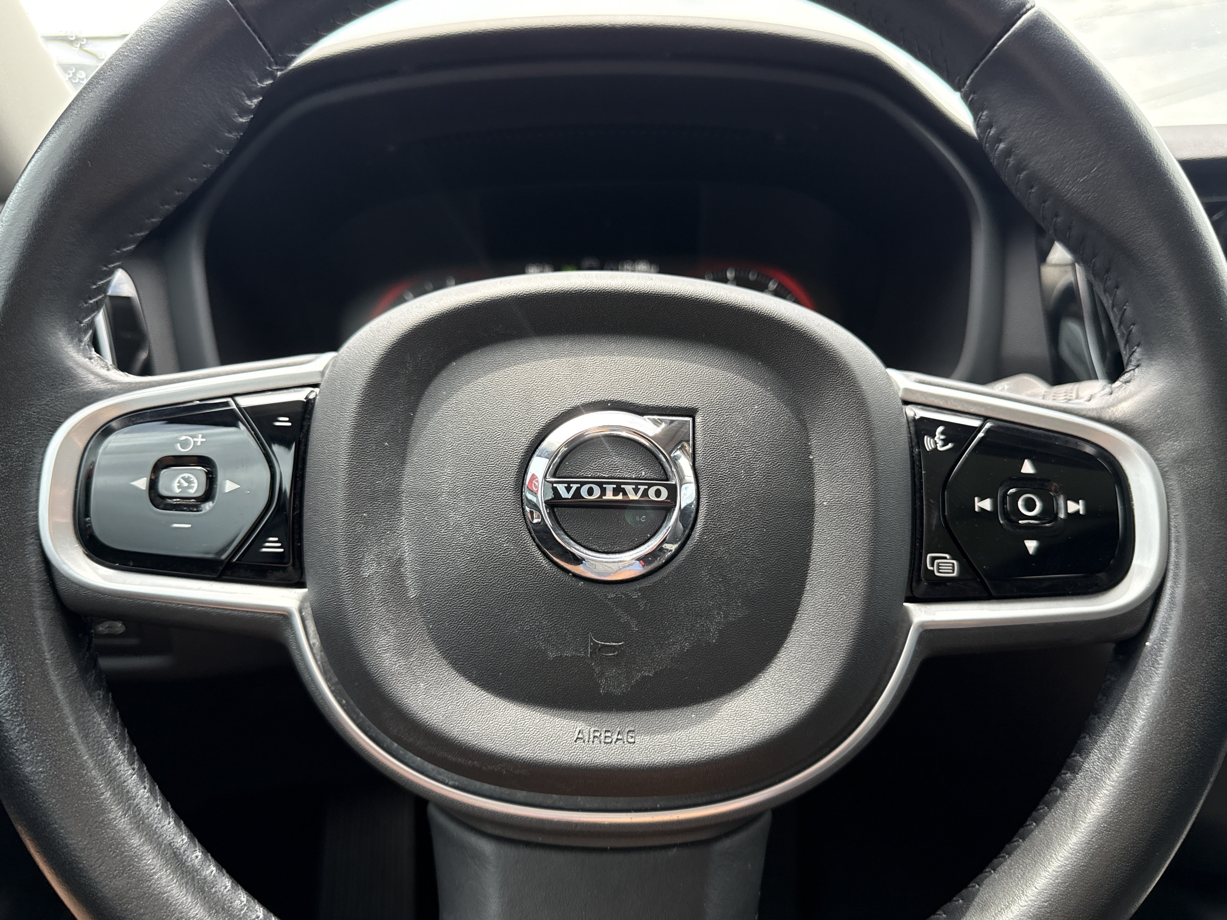 Used 2021 Ice White Volvo AWD image 20