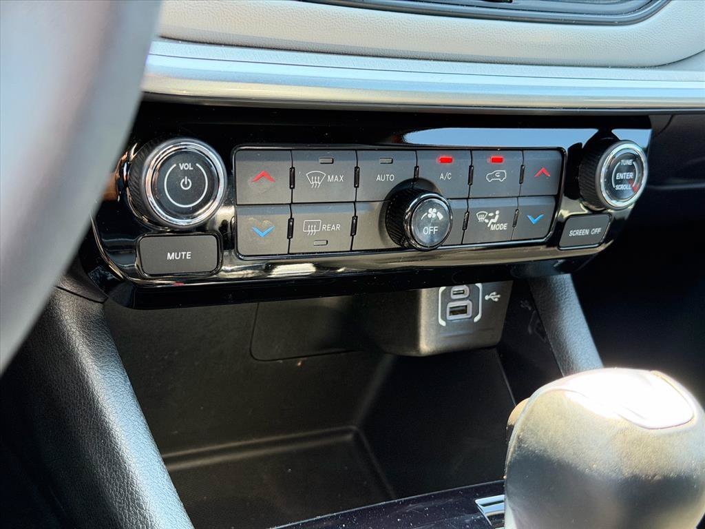 Used 2025 Red Jeep Limited image 23