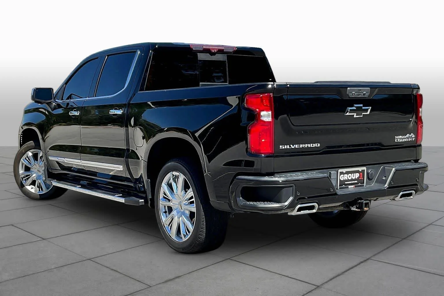 Used 2023 Black Chevrolet High Country image 23