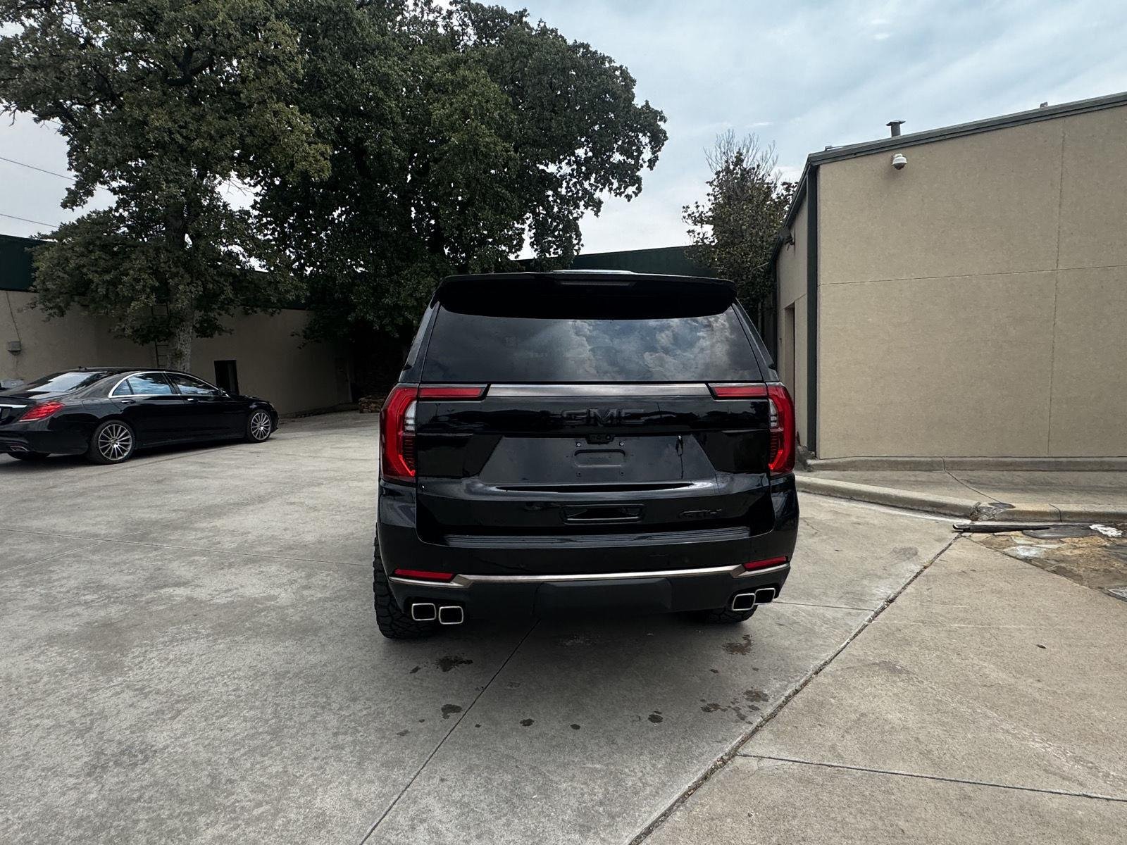 Used 2026 Onyx Black GMC AT4 Ultimate image 7