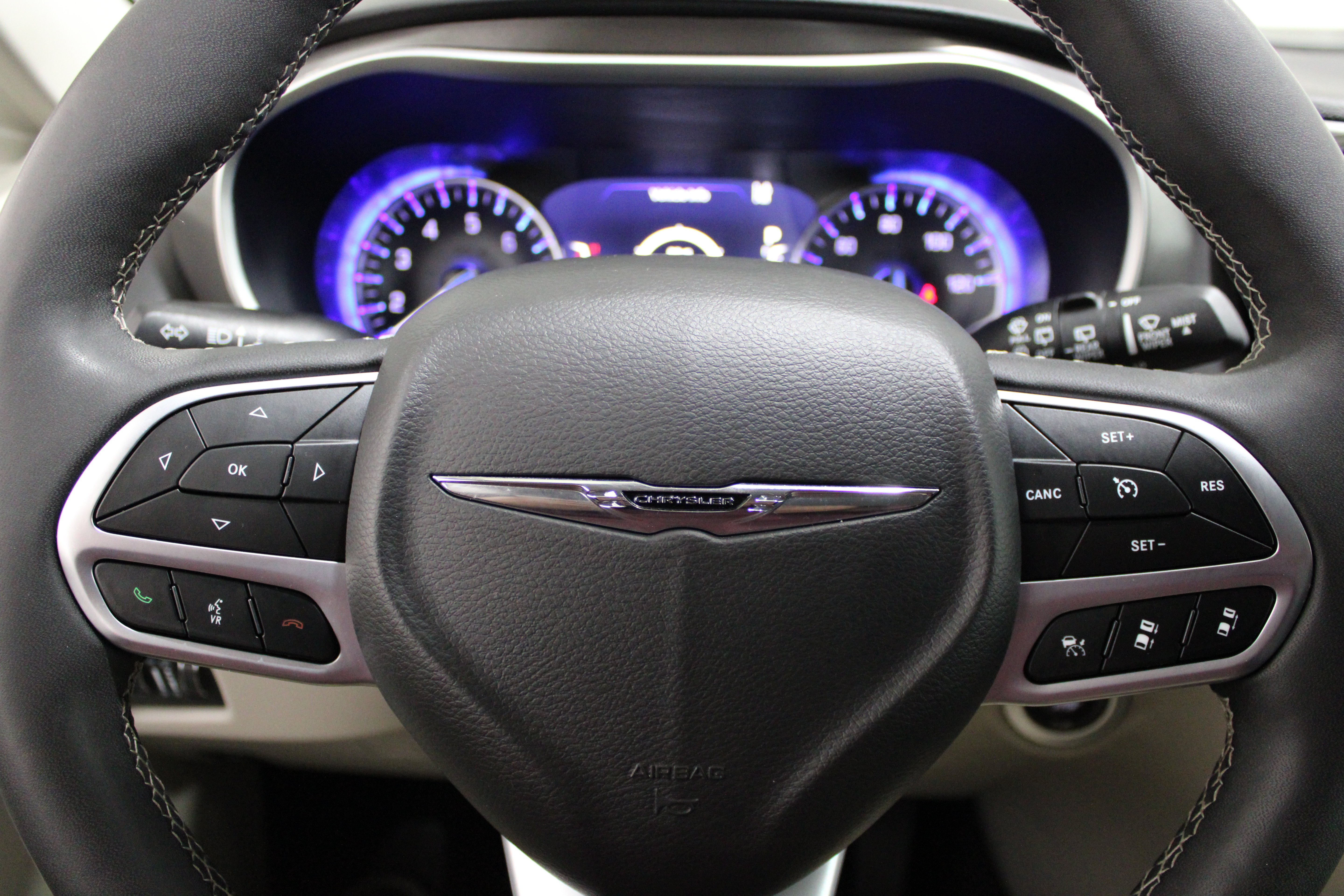 Used 2024 Bright White Clearcoat Chrysler Touring L image 8