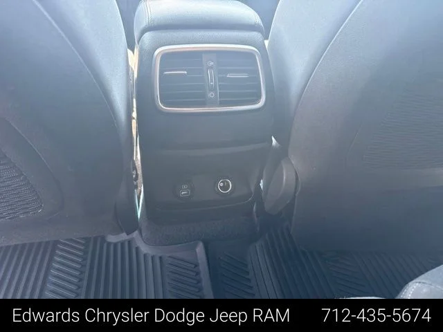 Used 2019 Purple Kia LX image 29