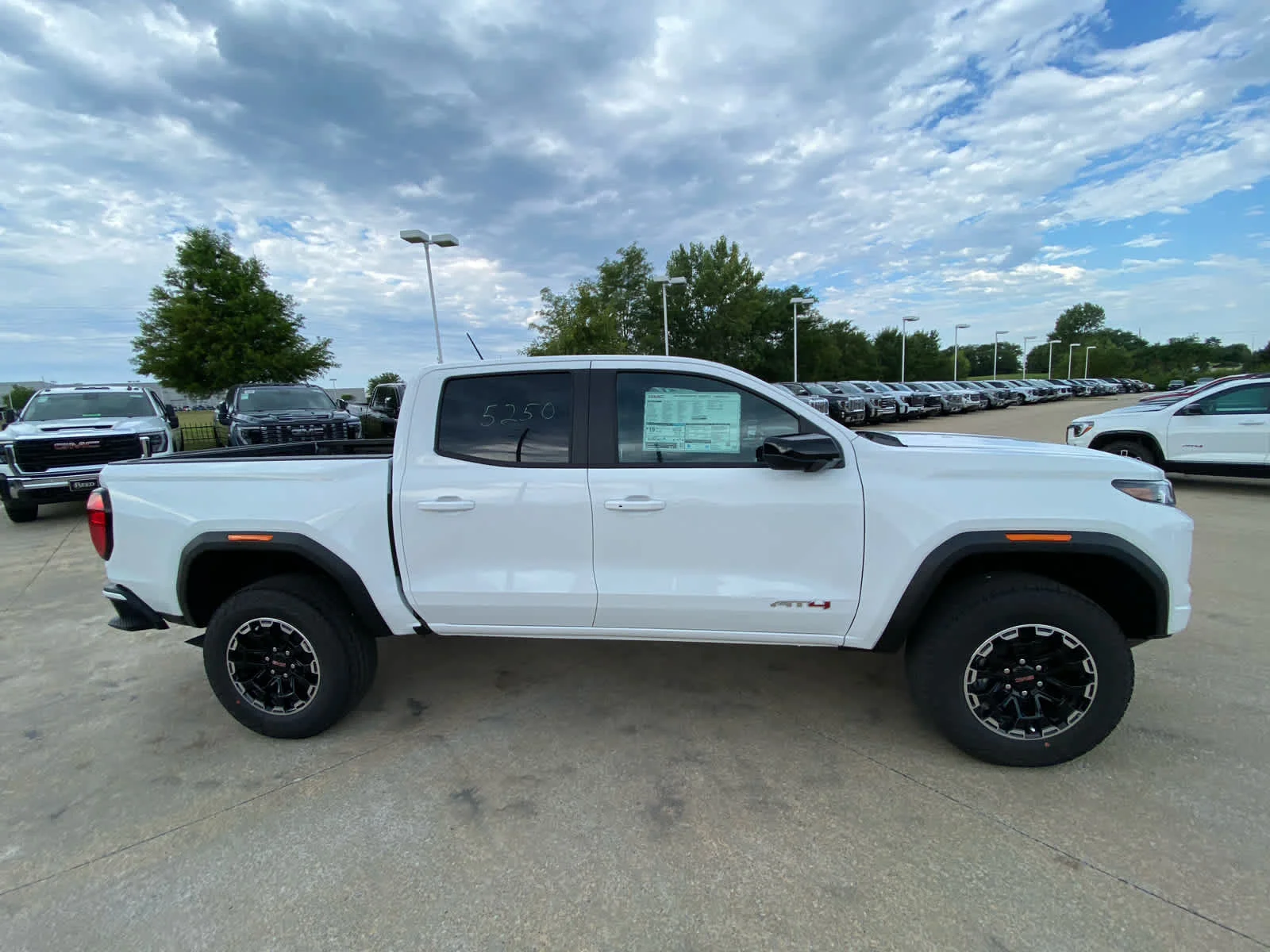 New 2026 Summit White GMC AT4 image 3