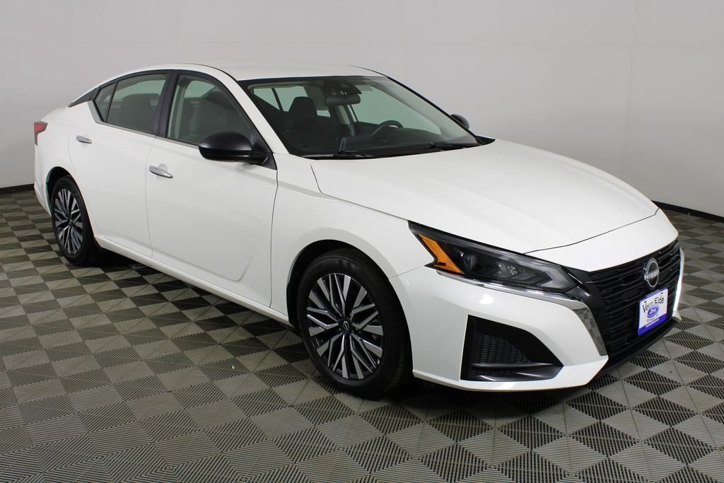 2025 Nissan Altima