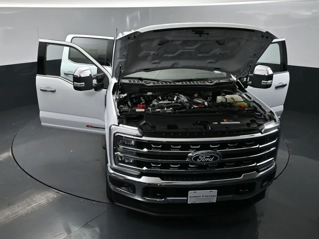 New 2027 Oxford White Ford F-250® Lariat® image 39