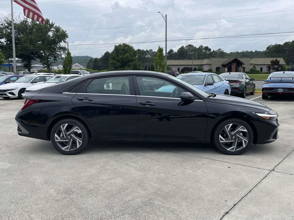 New 2026 Black Hyundai Limited image 2