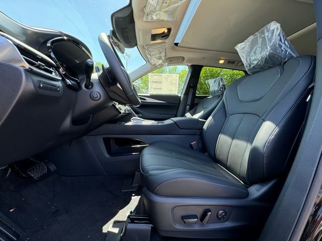 New 2027 MINERAL BLACK INFINITI Luxe AWD image 13