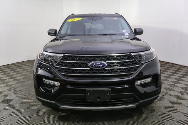 Used 2023 Black Ford XLT image 4