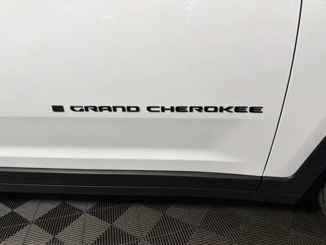 New 2026 White Jeep Limited image 3