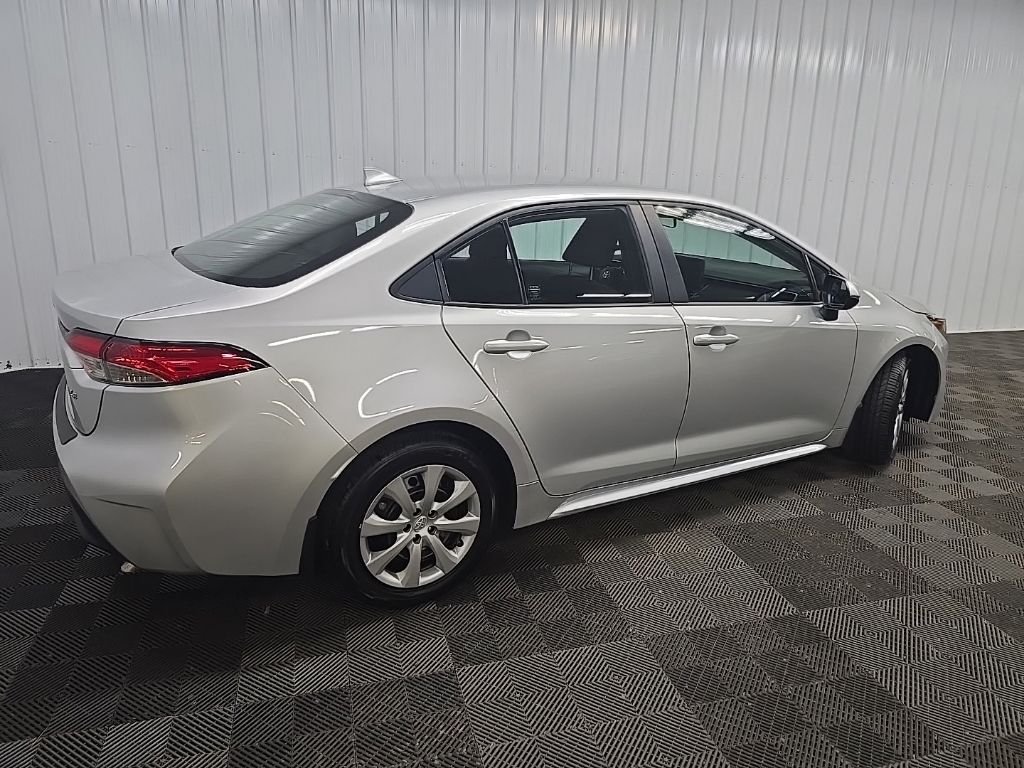 Used 2023 Classic Silver Metallic Toyota LE image 3