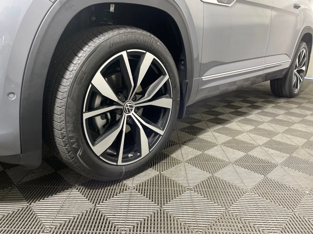 New 2026 Gray Volkswagen 2.0T SEL Premium R-Line image 27