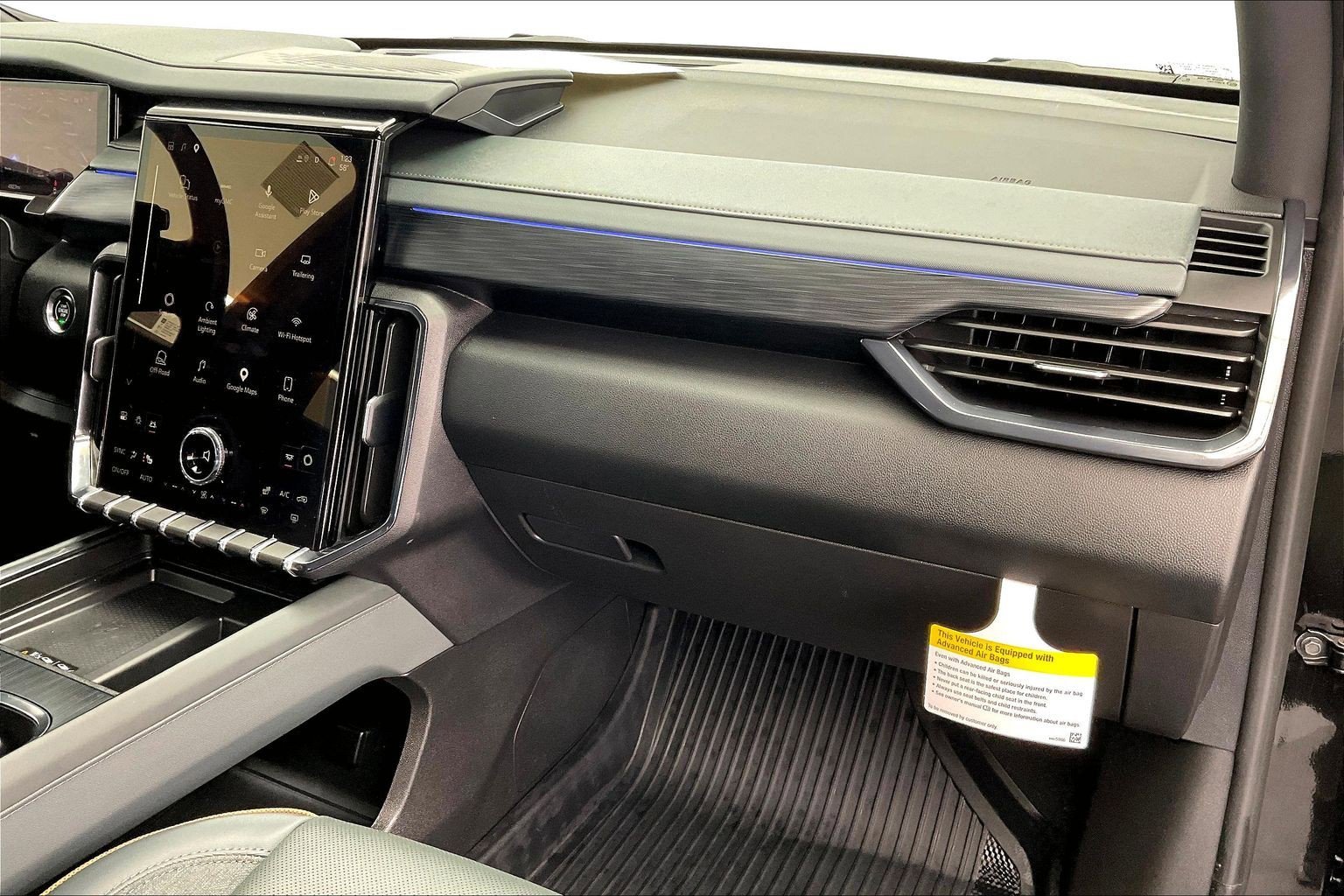 2026 GMC Acadia AT4 - Photo 15