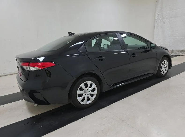 Used 2024 Toyota Corolla LE with VIN 5YFB4MDE4RP177552 for sale in Kansas City